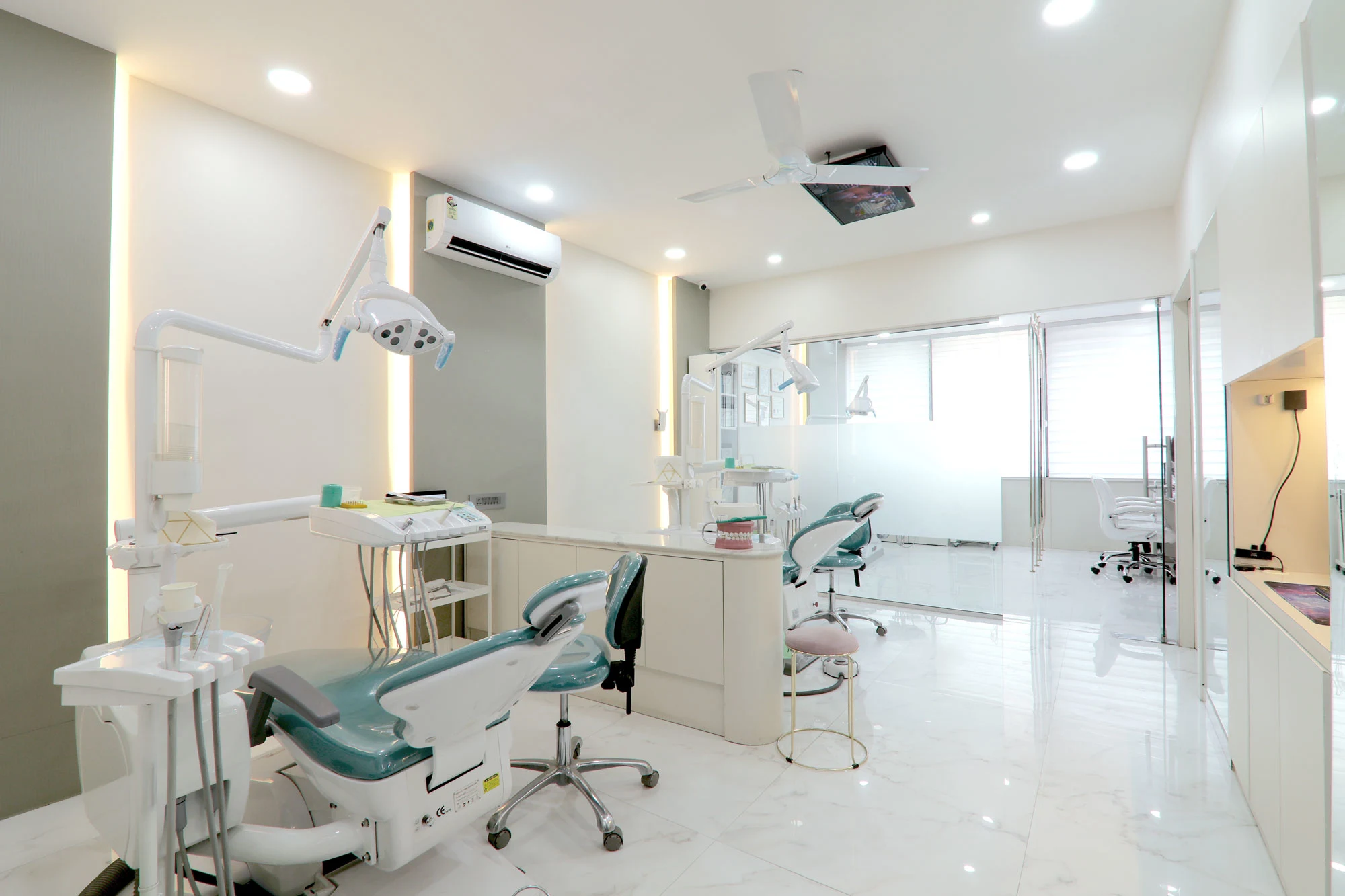 The Dental Fix Treatment Room Overview 1